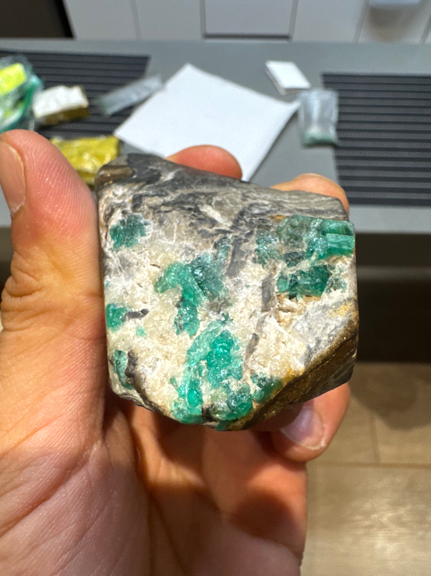 RAW EMERALD SPECIMEN (GANGA)
