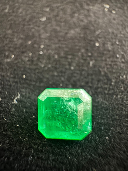 1.38 carat Colombian emerald