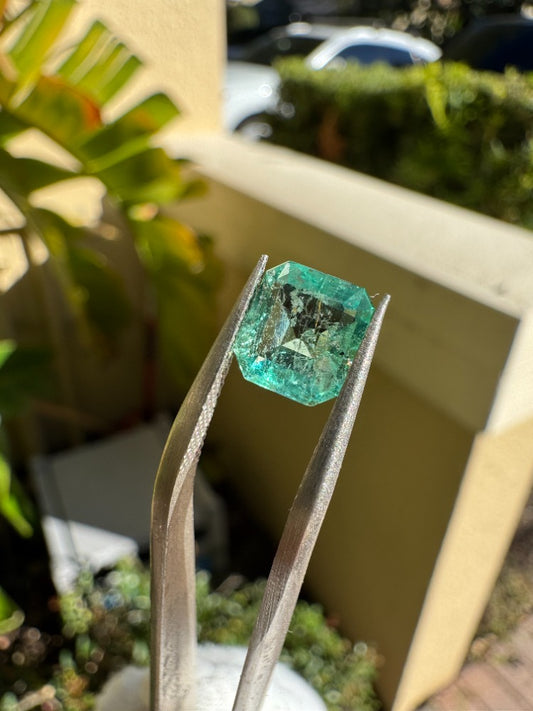 1.51 Carat Chivor mine Colombian Emerald
