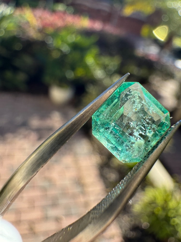 1.51 Carat Chivor mine Colombian Emerald