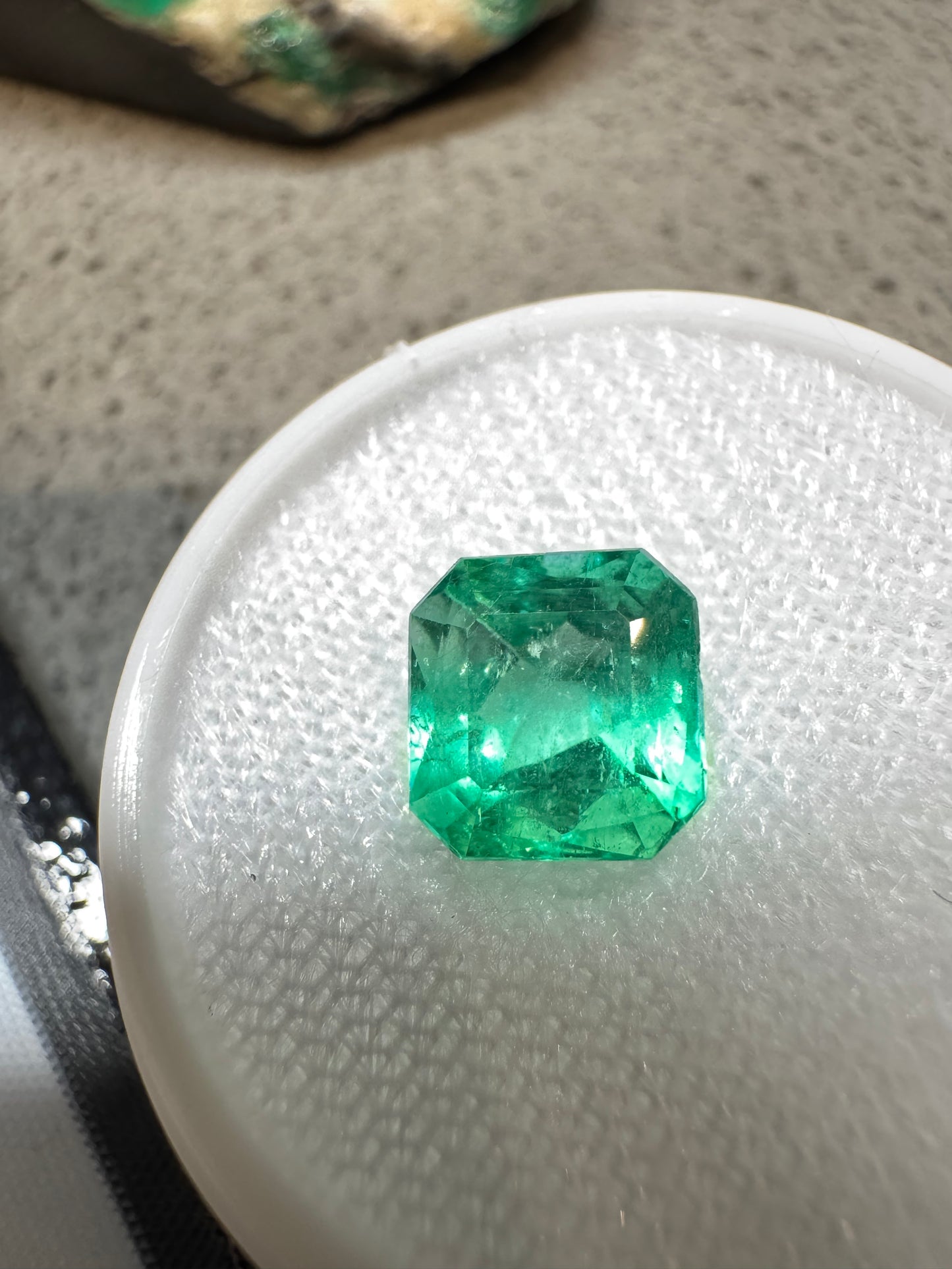 1.85 CARAT COLOMBIAN EMERALD