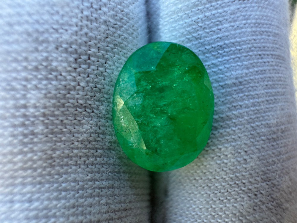 2.37 carat oval cut Cosquez mine Colombian Emerald